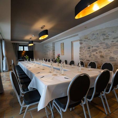 Hotel Restaurant Le Madame La Ferriere  Экстерьер фото