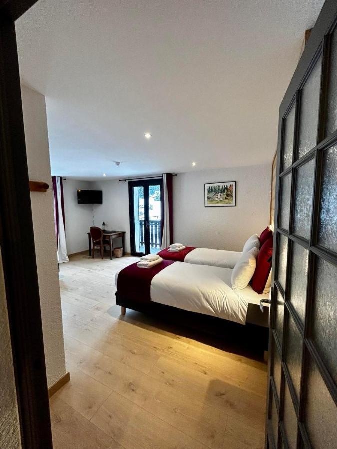 Hotel Restaurant Le Madame La Ferriere  Экстерьер фото