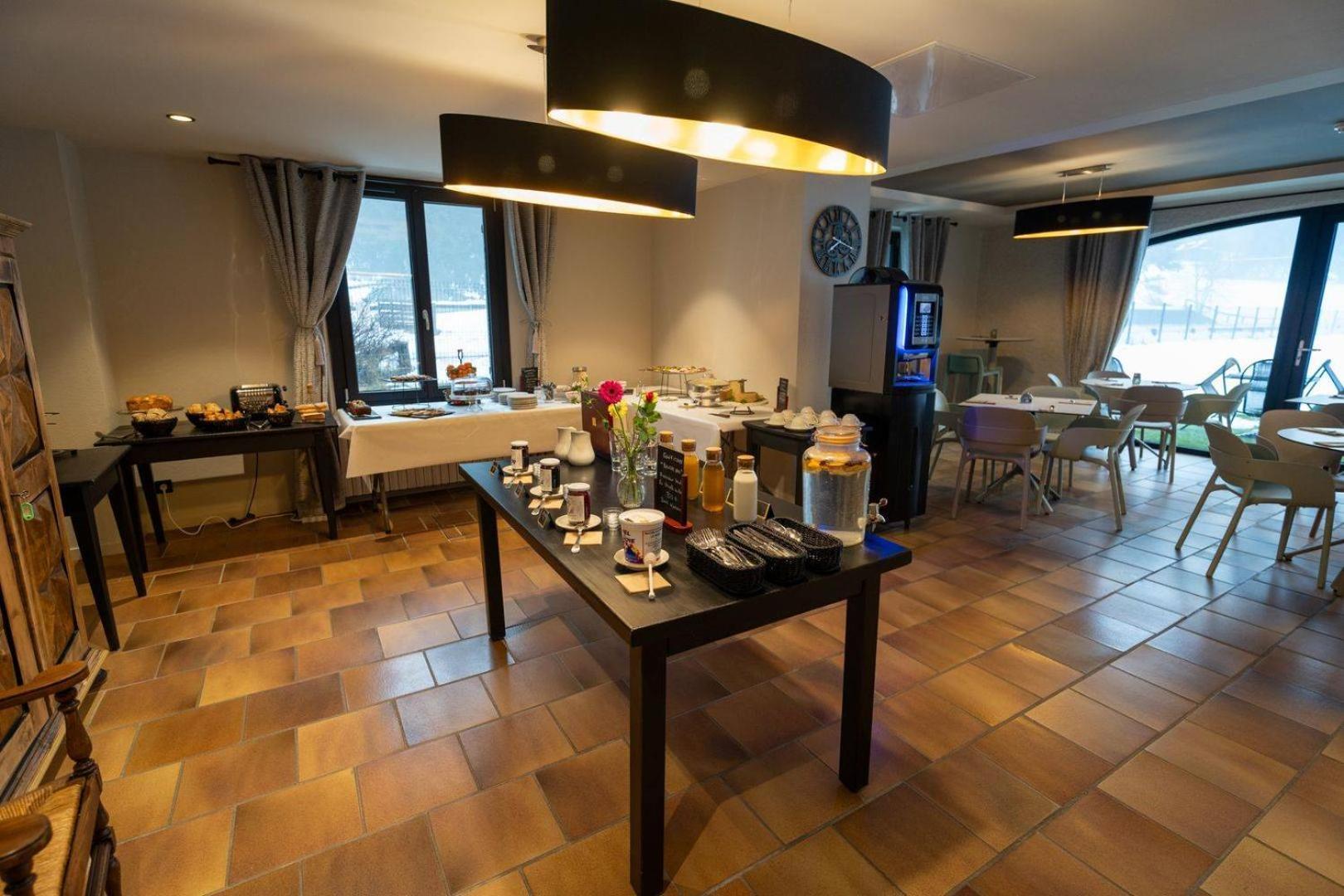 Hotel Restaurant Le Madame La Ferriere  Экстерьер фото